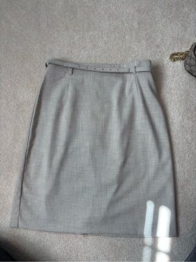 H&M Light Beige High-Waist Pencil Skirt with Slim Belt